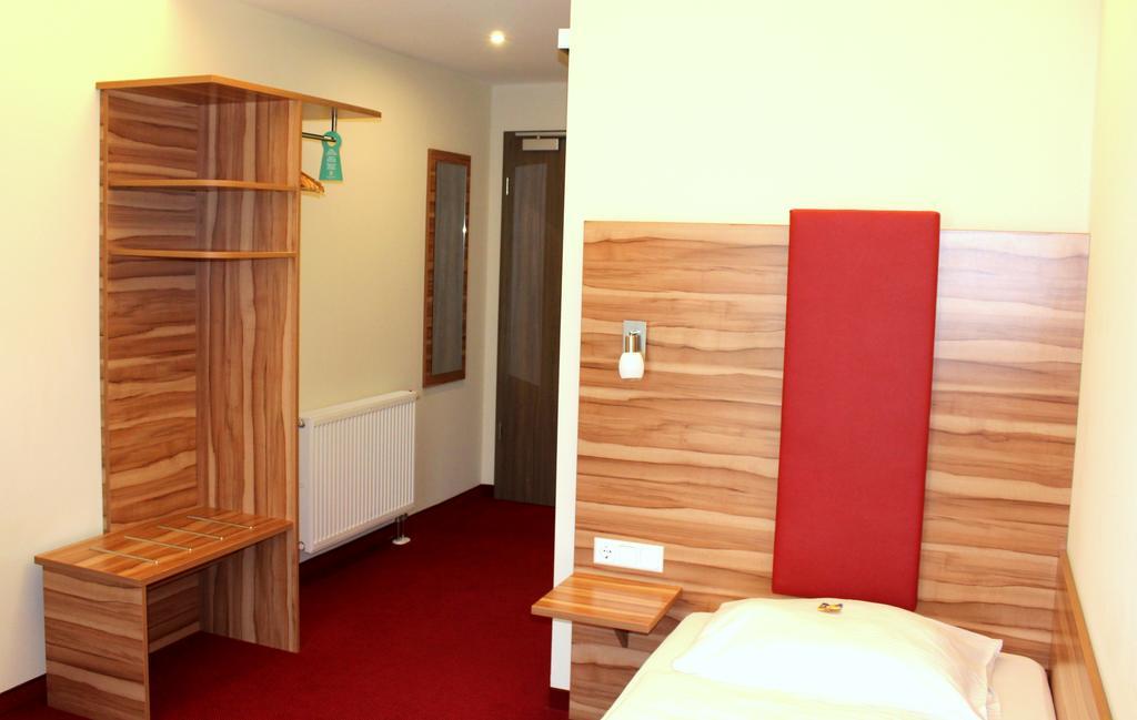 Aparthotel Come In Comfort 3*